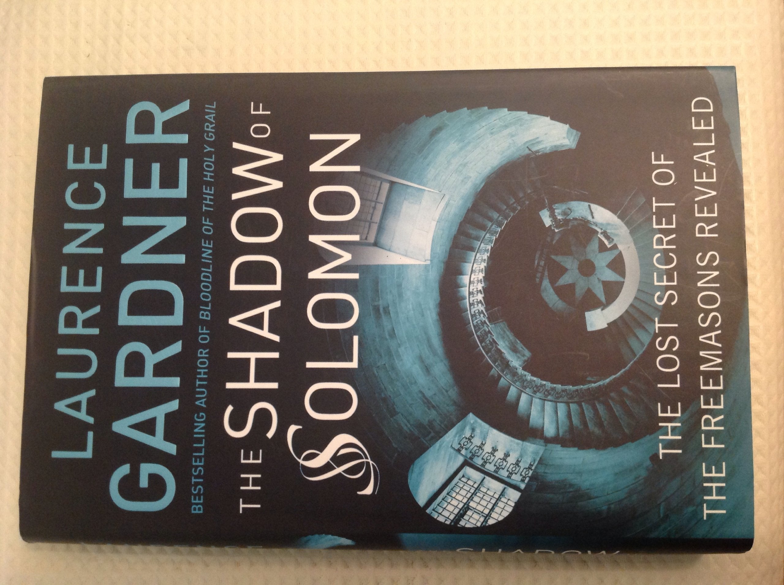 The Shadow of Solomon: The Lost Secret of the Freemasons Revealed used book depot
