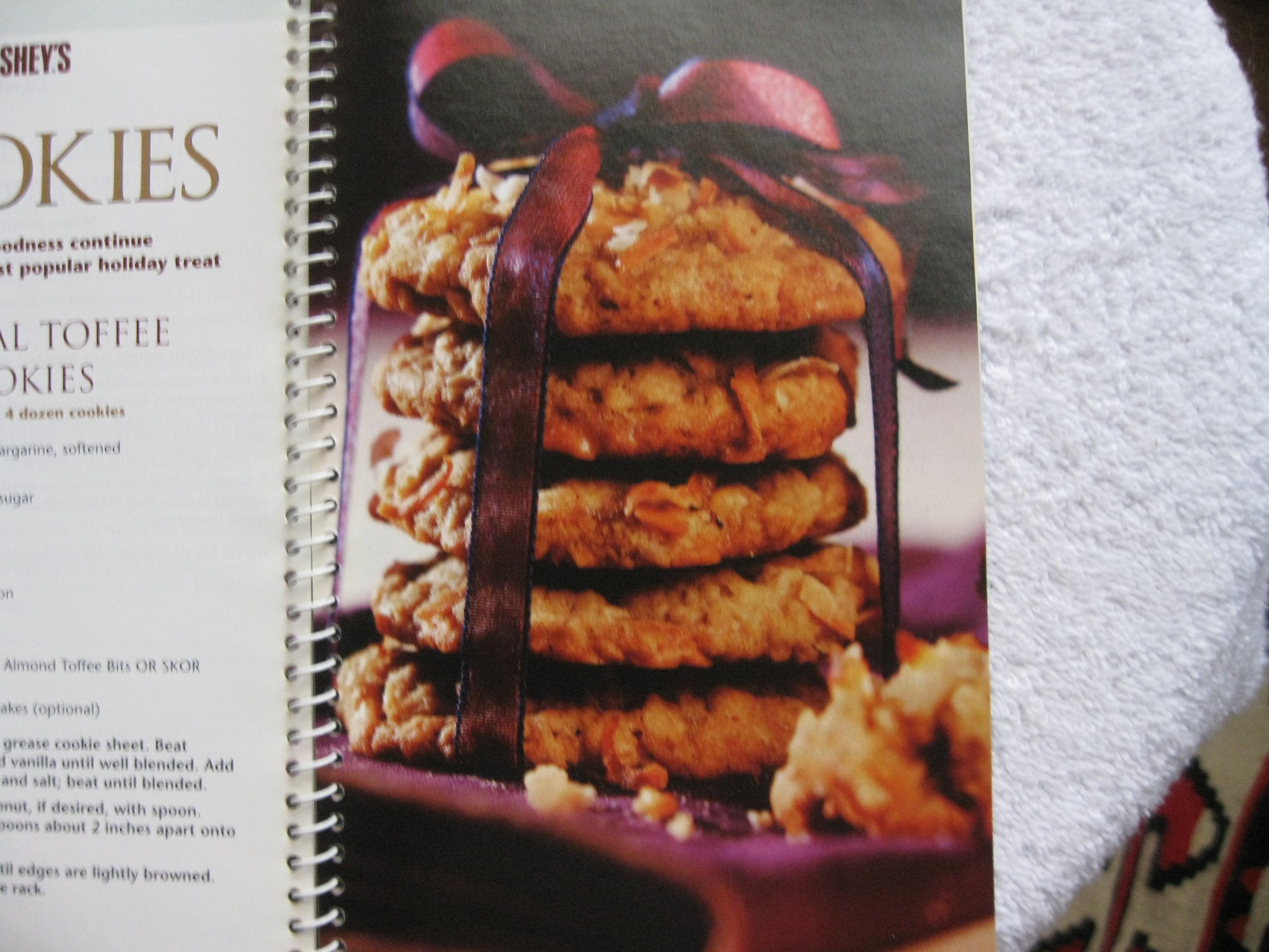 Favorite All Time Recipes Hershey's Holiday Collection