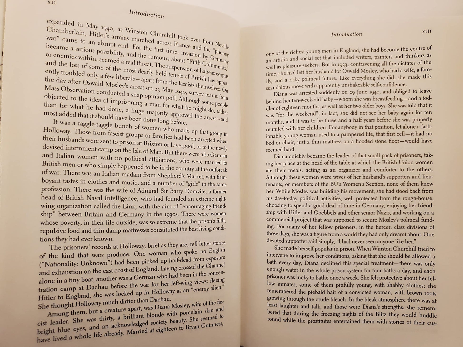 Diana Mosley: A biography of the glamorous Mitford sister who became Hitler's friend and married the leader of Britain's fascists used book depot