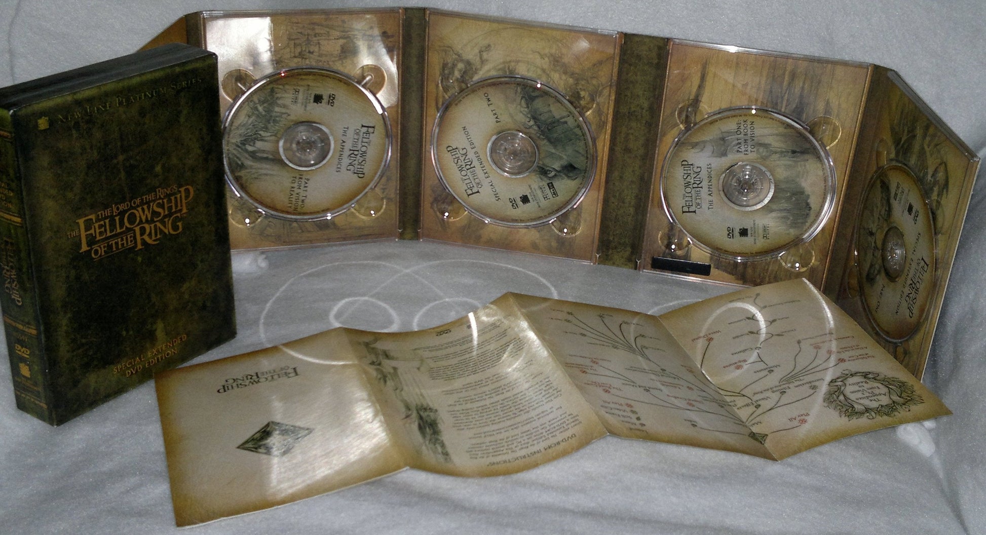 The Lord of the Rings: The Fellowship of the Ring (Four-Disc Special Extended Edition) used book depot