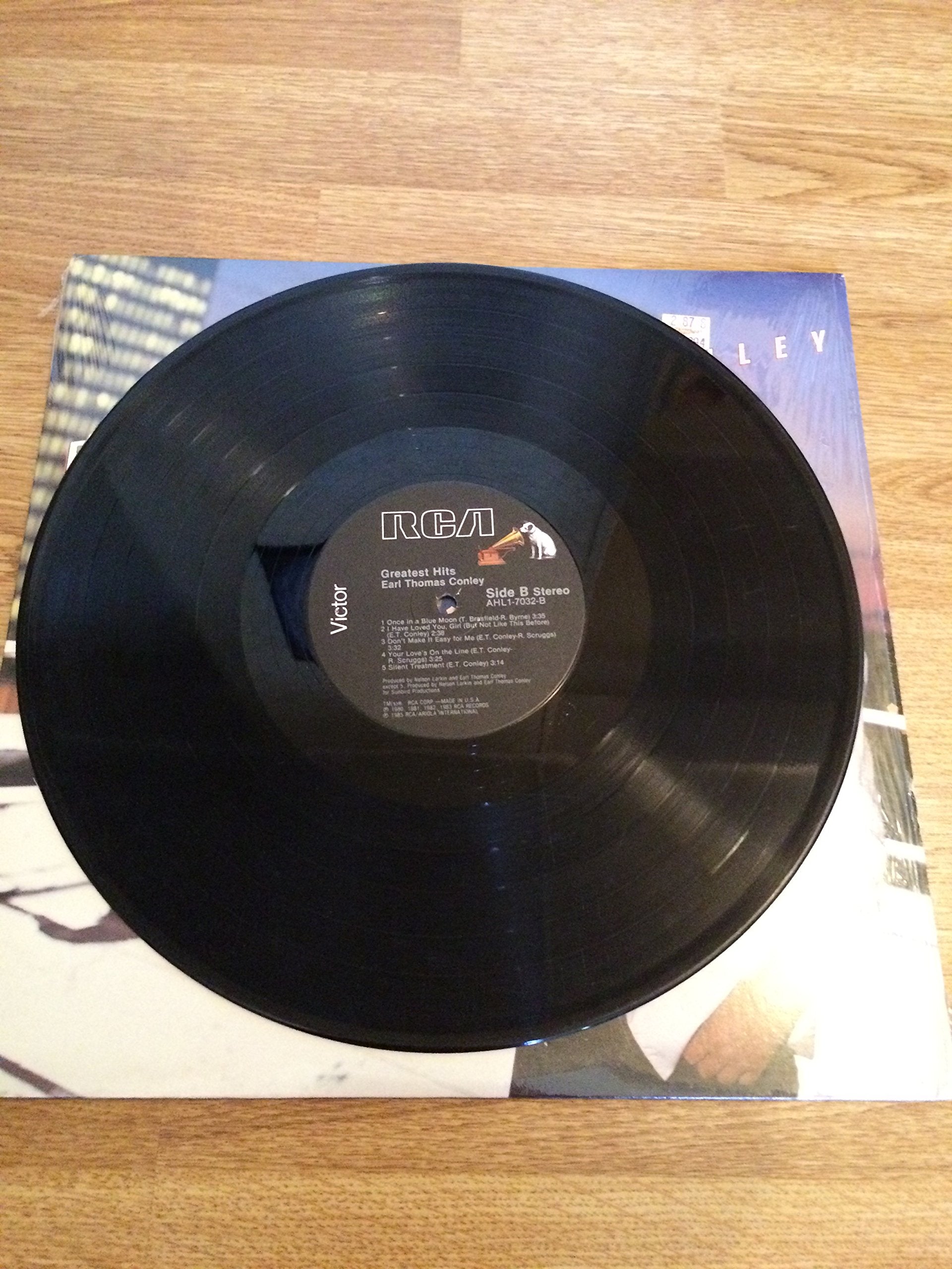 Earl Thomas Conley - Greatest Hits used book depot