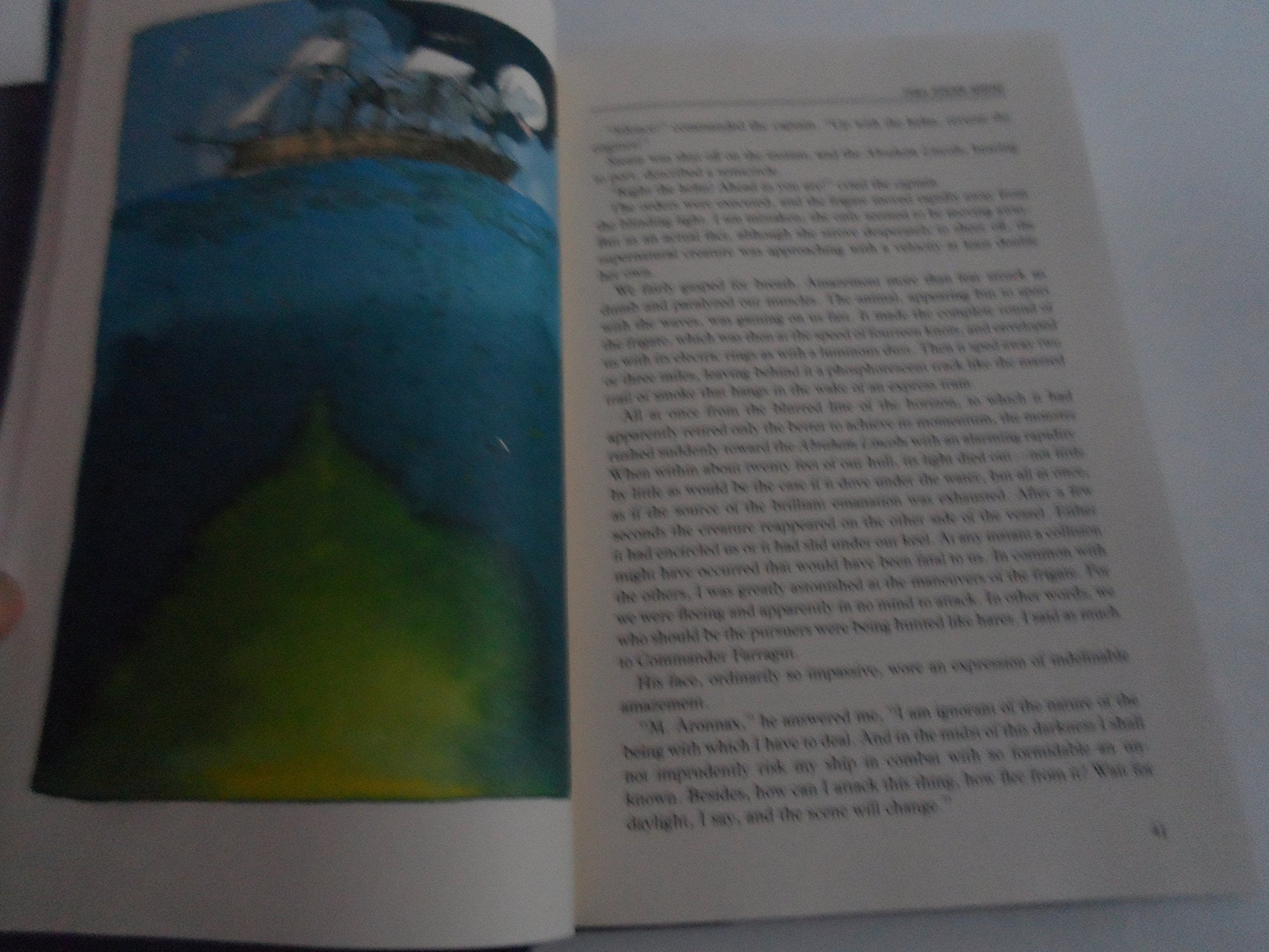 Twenty Thousand Leagues under the Sea (World's Best Reading) used book depot