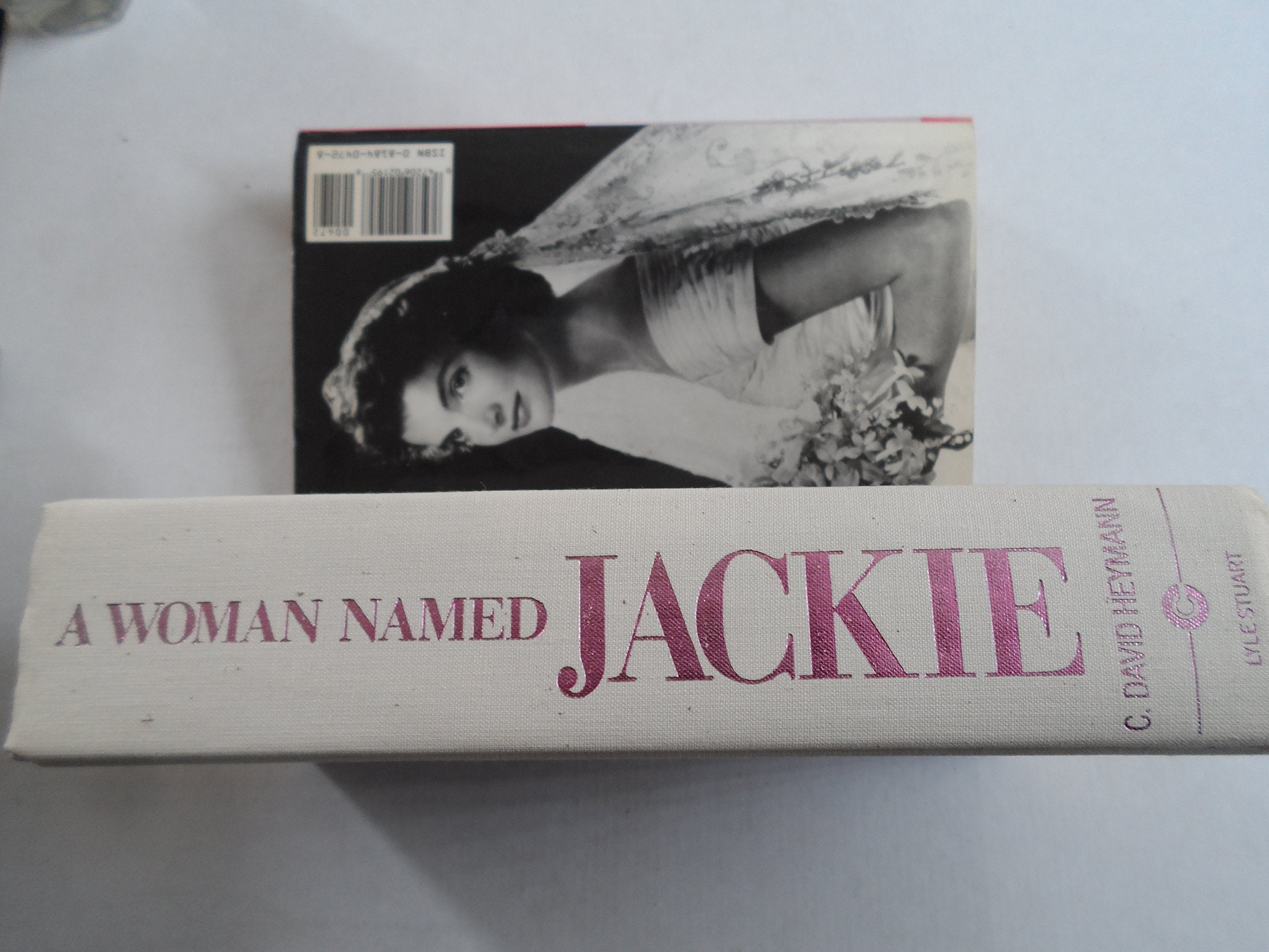 Woman Named Jackie: An Intimate Biography of Jacqueline Bouvier Kennedy Onassis used book depot