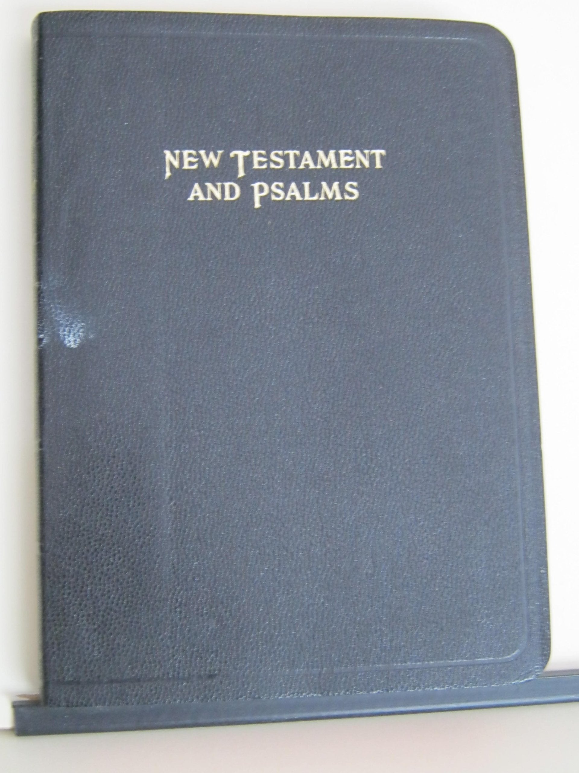 The New Testament and Book of Psalms / KJV - Red Letter Edition used book depot