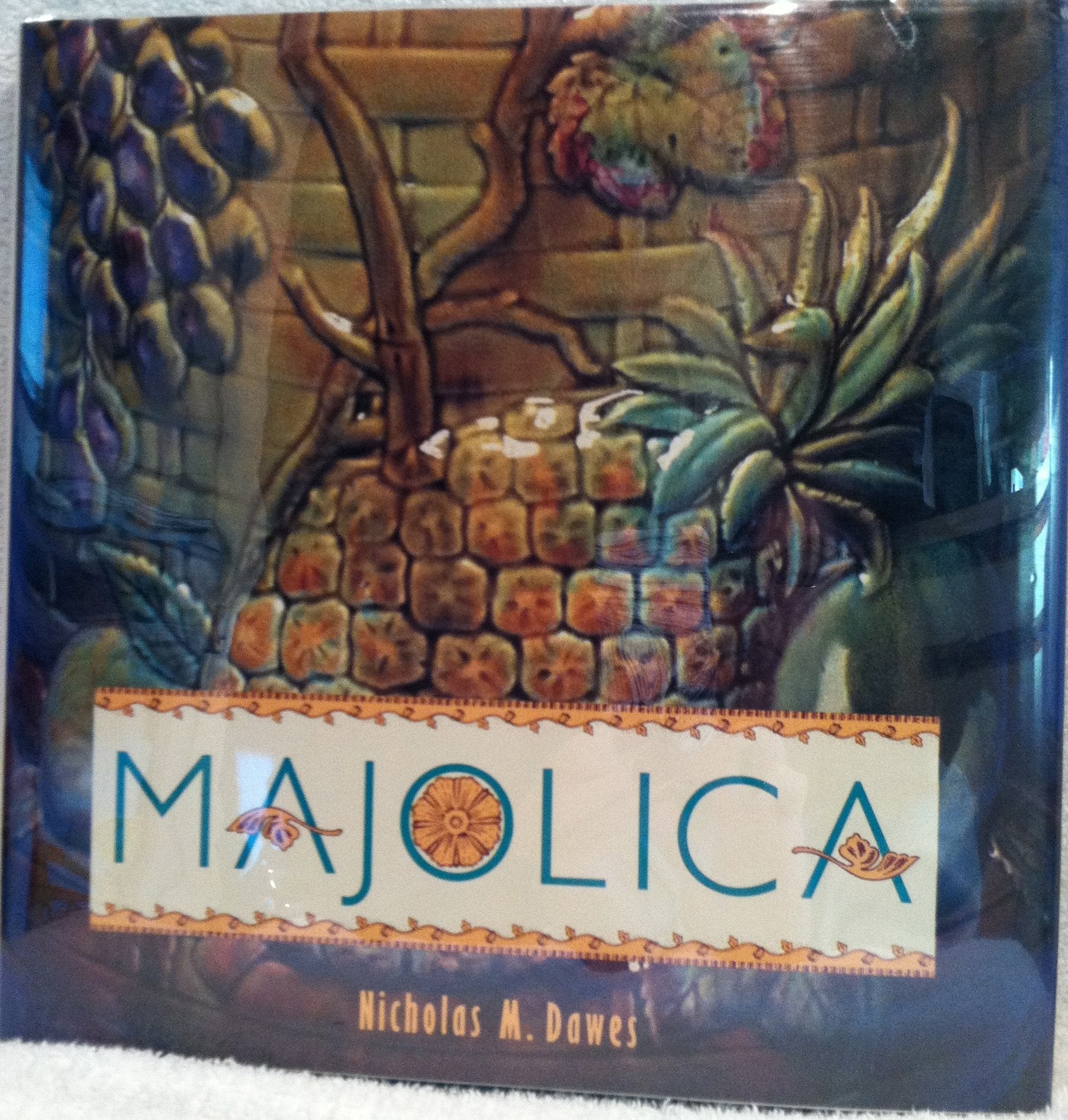 Majolica used book depot