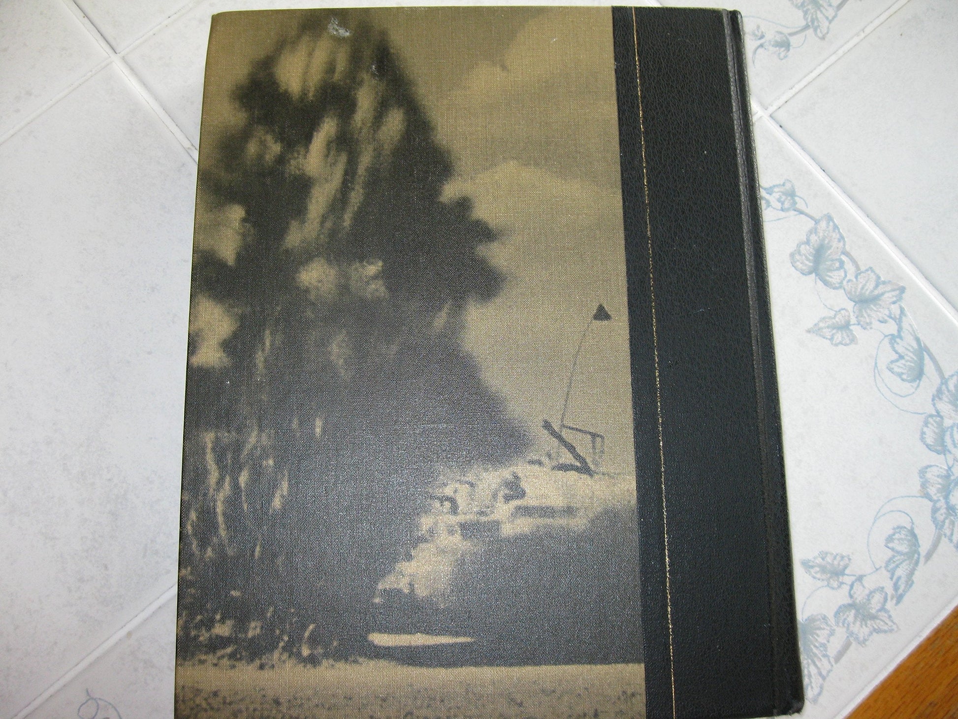 Illustrated Story of World War II used book depot