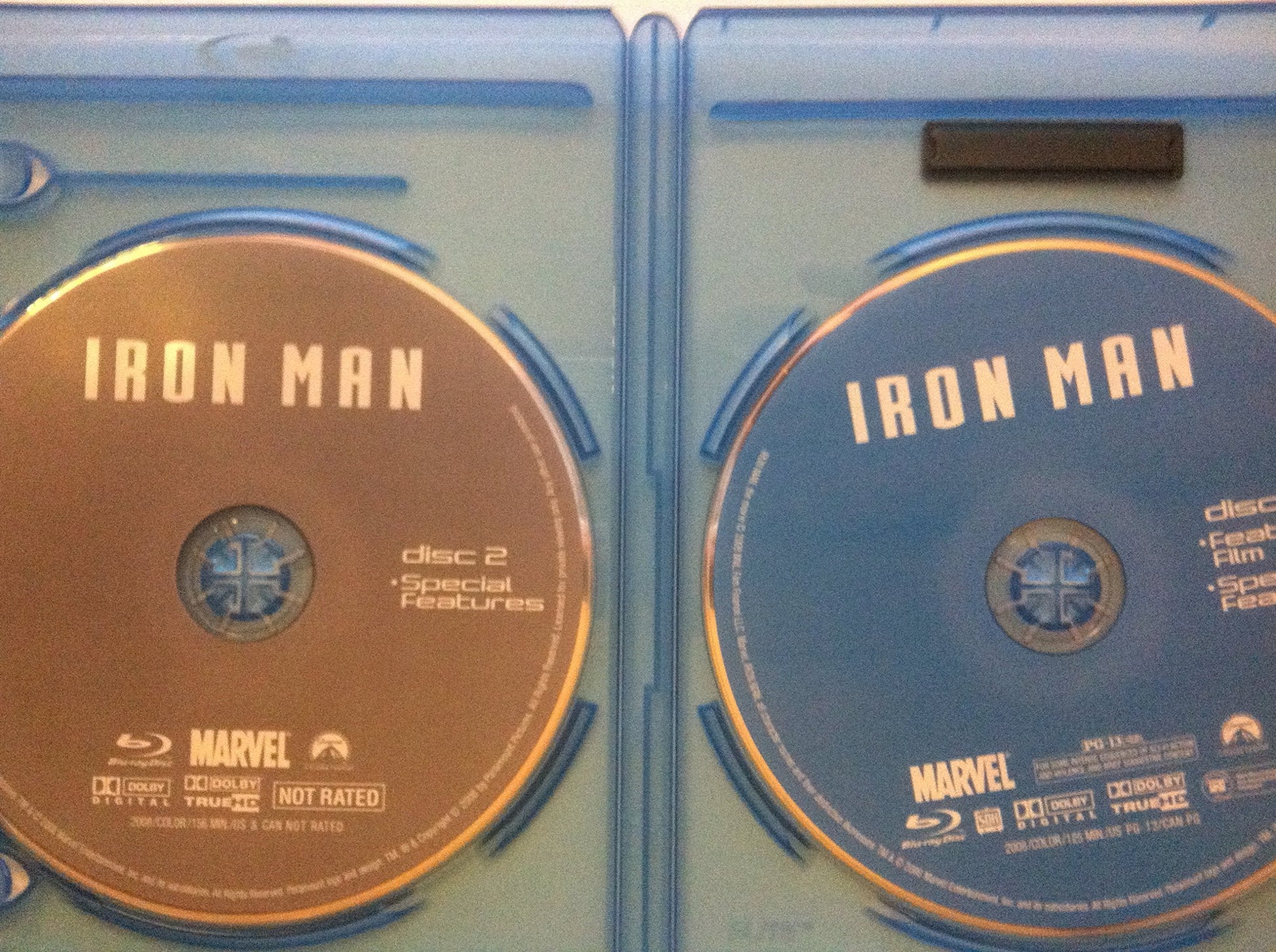 Iron Man (Two-Disc Ultimate Edition + BD Live) [Blu-ray] used book depot