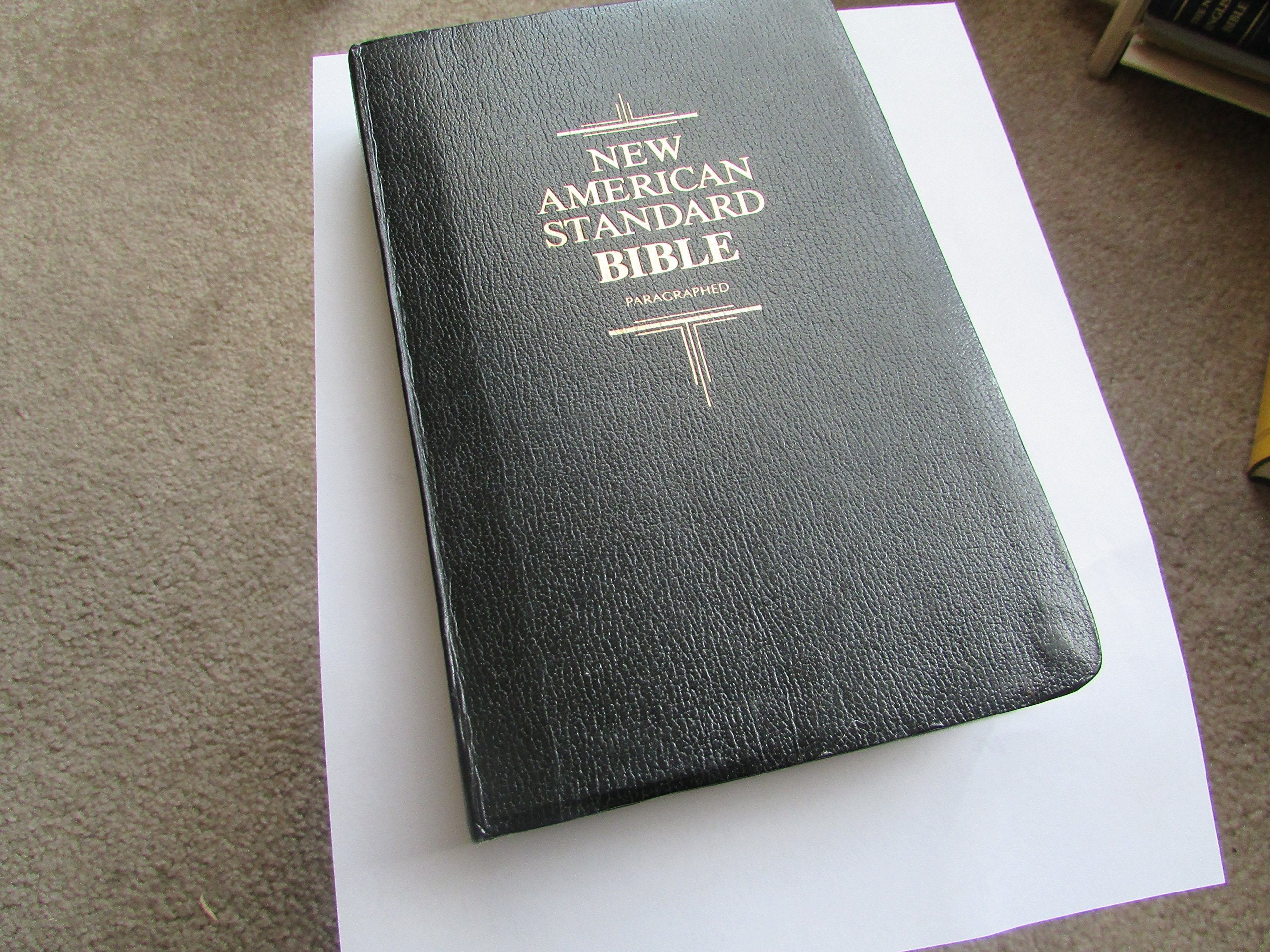 Holy Bible New American Standard: Red Letter Edition, Paragraphed used book depot