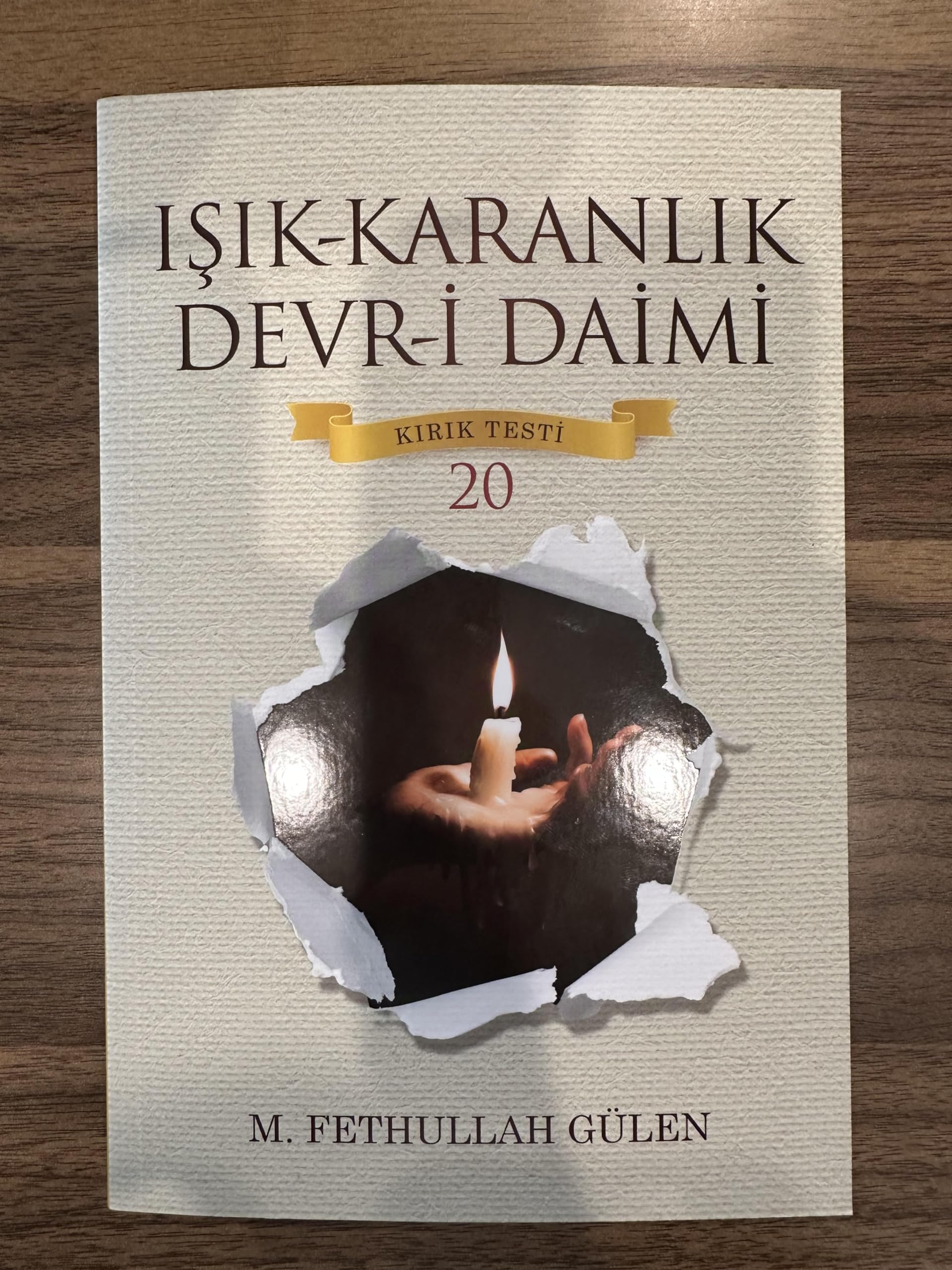 Isik Karanlik Devri Daimi by M. Fethullah GULEN - KIRIK TESTI 20 used book depot