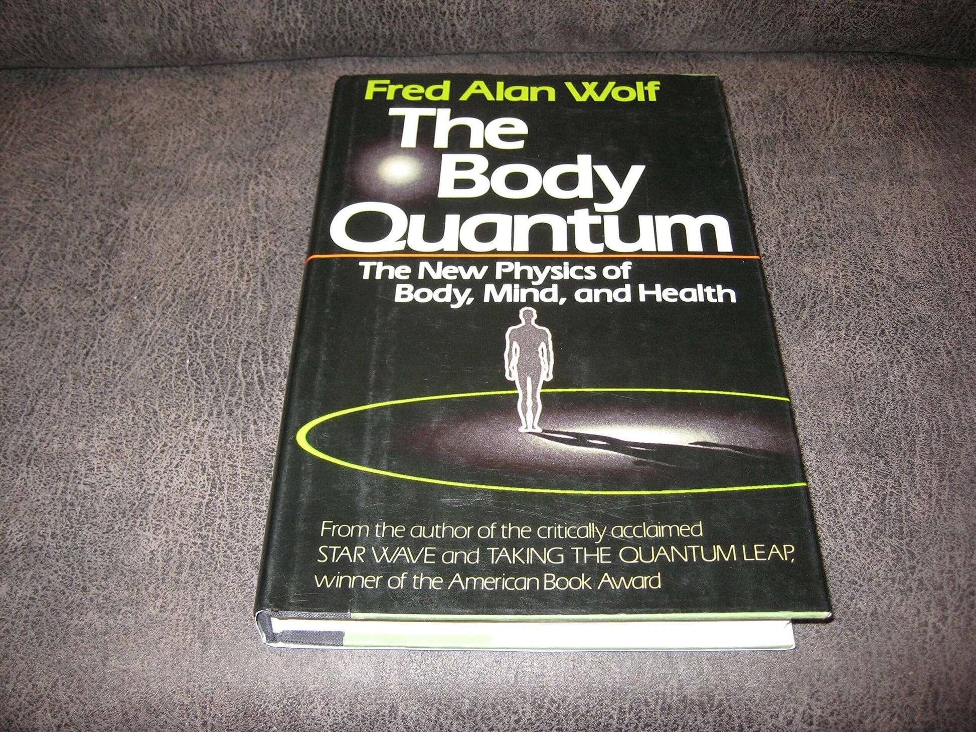 The Body Quantum: The New Physics of Body, Mind and Health used book depot